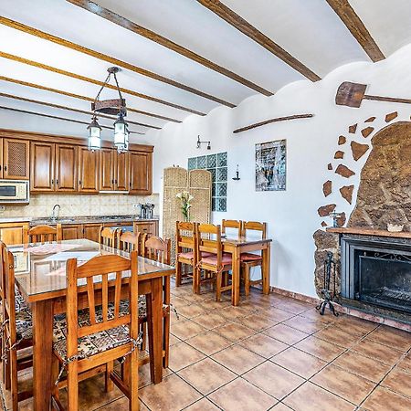 Beautiful Home In Cuevas Del Campo מראה חיצוני תמונה